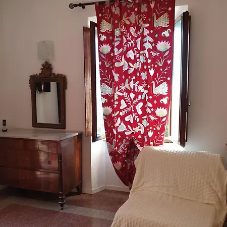 Dueterre & Host * Amelia