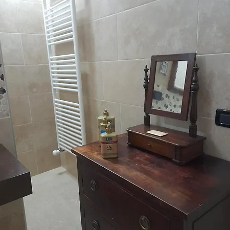 Dueterre & Host * Amelia