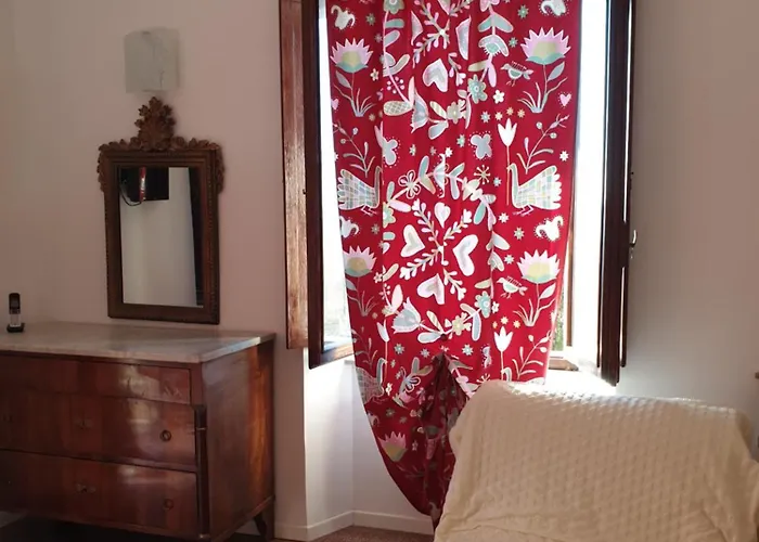 Dueterre & Host * Amelia